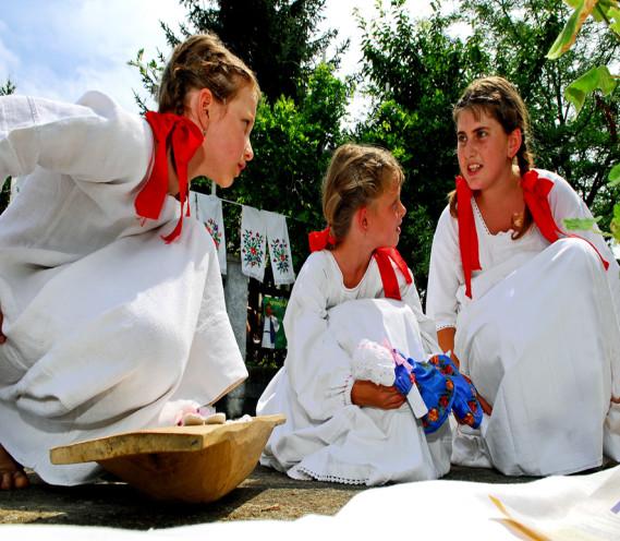 Izložba Zapovijedi pod lipom u Mikloušu